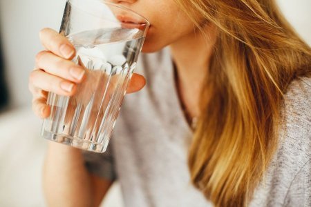 drinking water while pregnant