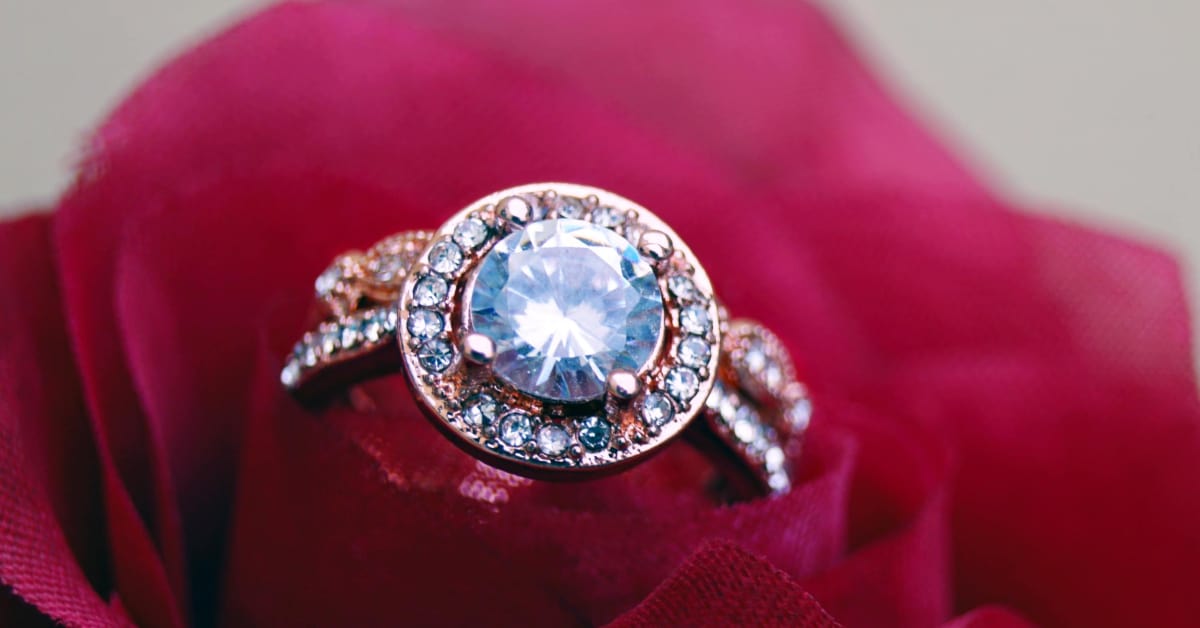 how to buy cheap engagement rings